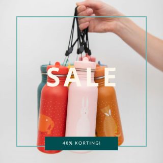 ✨ WELKOM ✨
.
40% korting op een boekentas of drinkfles, dat is pas ECHT een dealke! 🥳
Vandaag, morgen, en maandag open van 10 tot 12 uur! 
Pssssttt:
Heb jij onlangs eco-cheques gekregen? Weet dat je die ook gewoon in de winkel of online kan inwisselen bij ons. 😉
Ook tijdens de solden!
Je kan in onze webshop héél gemakkelijk alle eco artikelen herkennen aan ons blauw eco label, rechts bovenaan het artikel. Enkel deze artikelen kan je zowel online of in de winkel op die manier afrekenen.
.
#shopmetkorting #dadizele